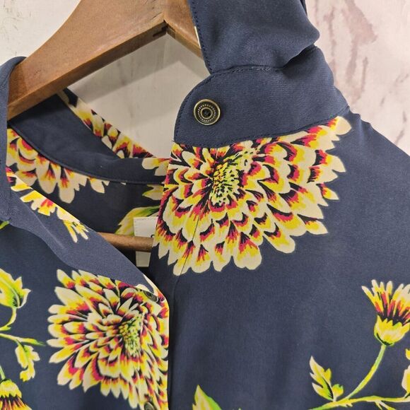 CAbi Shirt Womens Small Blouse Navy Blue Daisy Floral Button Up 3250 - Picture 12 of 14